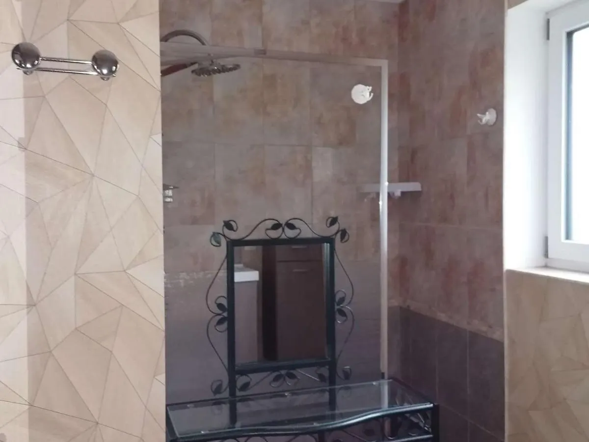 Villa Bois Avec Jardin, Terrasse, Wifi, Proche Centre Et Plage A Trebeurden - Fr-1-368-273 بيت للعطل
